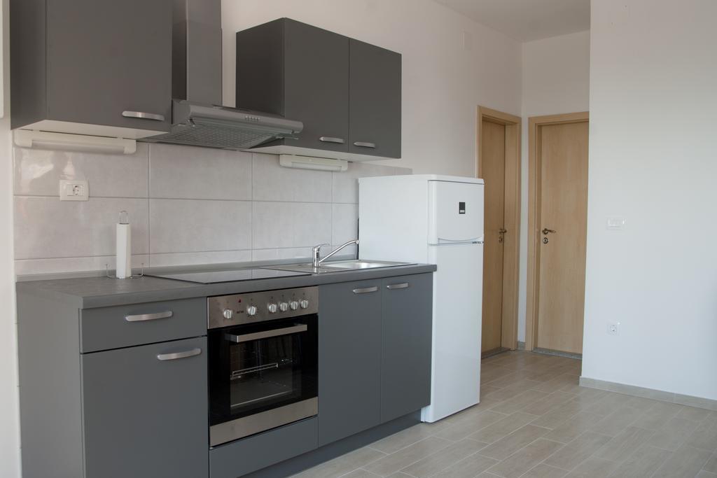 Apartment Perun Podstrana Eksteriør billede